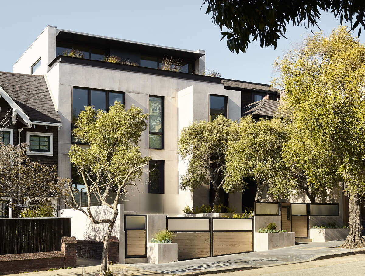 Step inside the Chromatic Scale Residence in San Francisco, where Studio VARA blends contemporary design, bold color, custom furnishings, and an impressive art collection into a home that's both expressive and welcoming. Explore every room, from vibrant living spaces to quiet retreats, and discover how thoughtful interiors can reflect a family's personality and travels.